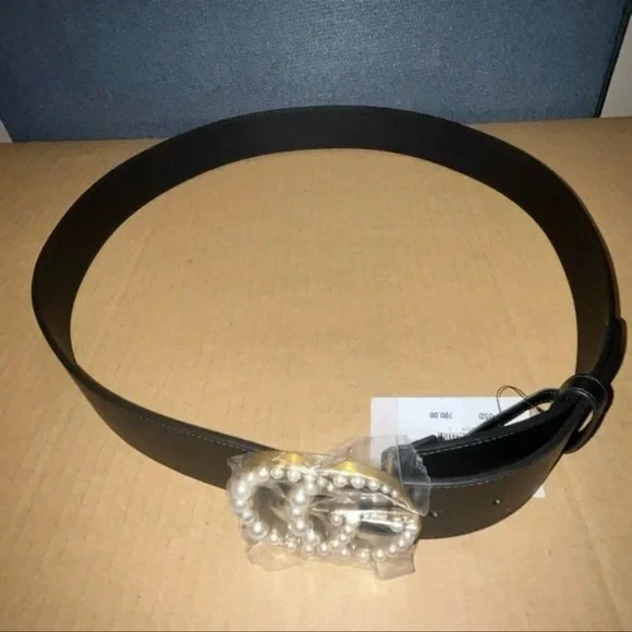 GUCCI Black leather belt with Gold GG & Pearl Buckle - Picture 5 of 7